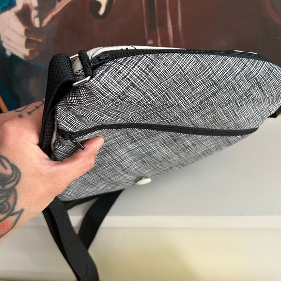 Y2K Owl Pattern Crossbody Bag - Black and White 10.5"x8.5" - Picture 14 of 16